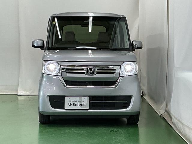 �k�d�c�w�b�h���C�g�𑕔����Ă��܂��B�k�d�c�w�b�h���C�g�͂ƂĂ����邭�A�J�̓����ԑ��s�����S�E���S�ł��B�I�[�g���C�g�R���g���[���t���Ŏ��̖͂��邳�ɉ����Ď����œ_���E�������܂�