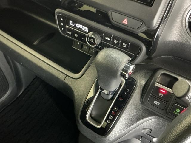 N-BOXカスタム L ナビ Rカメラ ブルートゥース フルセグ シートヒーター付き 助手席エアバック Bカメ メンテナンスノート LED エアバッグ パワーウインドウ Aライト クルコン エアコン スマートキーPスタート(16枚目)