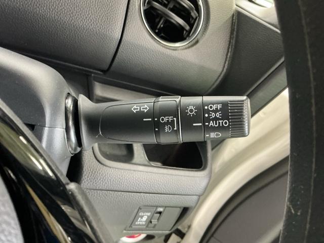 N-BOXカスタム L ナビ Rカメラ ブルートゥース フルセグ シートヒーター付き 助手席エアバック Bカメ メンテナンスノート LED エアバッグ パワーウインドウ Aライト クルコン エアコン スマートキーPスタート(25枚目)