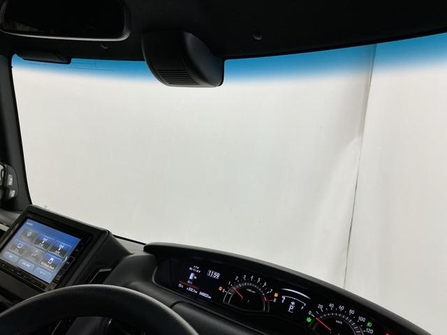 N-BOXカスタム L ナビ Rカメラ ブルートゥース フルセグ シートヒーター付き 助手席エアバック Bカメ メンテナンスノート LED エアバッグ パワーウインドウ Aライト クルコン エアコン スマートキーPスタート(29枚目)