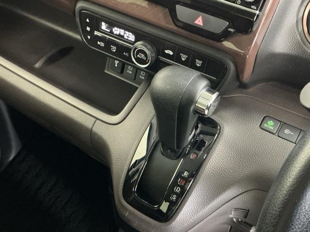 N-BOX G・Lターボホンダセンシングカッパーブラウンスタイル ドラレコ ナビ Rカメラ ブルートゥース キーレス オートクルーズコントロール 衝突軽減 LEDヘッドランプ USB Bカメラ DVD フルセグ ABS ECOモード ETC オートエアコン ターボ(17枚目)
