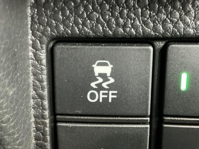 Ｎ－ＢＯＸカスタム Ｇ・Ｌホンダセンシング　ドラレコ　ナビ　Ｒカメラ　ブルートゥース　ベンチ　記録簿付き　助手席エアバック　エアＢ　バックアイカメラ　キーフリーシステム　スマートキーＰスタート　ドライブレコ－ダ－　クルーズコントロール　ＥＳＣ（25枚目）