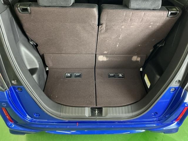 Ｎ－ＢＯＸカスタム Ｇ・Ｌホンダセンシング　ドラレコ　ナビ　Ｒカメラ　ブルートゥース　ベンチ　記録簿付き　助手席エアバック　エアＢ　バックアイカメラ　キーフリーシステム　スマートキーＰスタート　ドライブレコ－ダ－　クルーズコントロール　ＥＳＣ（29枚目）