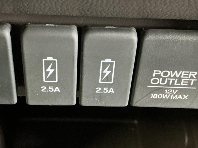 �Q�D�T�A���y�A�}���t�r�a�`���[�W���[���ځB�X�}�[�g�t�H���Ȃǂ̏[�d�ɂƂ��Ă��֗��ł�