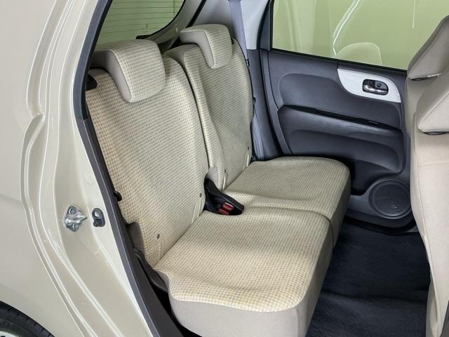 �t���b�g�ȏ��ƕG���⓪��X�y�[�X�ȂǏ\���ȍL��������܂�