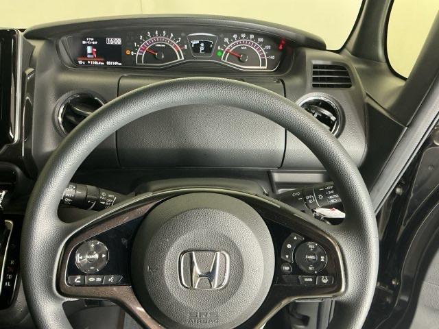 Ｎ－ＢＯＸカスタム Ｇ・Ｌホンダセンシング　メモリーナビ　ＥＴＣ　ヘッドライトＬＥＤ　キーレススタート　整備記録簿有　ベンチシート　オ－トエアコン　パワステ　クルコン　ＤＶＤプレーヤー　Ａライト　アイストップ　エアＢ　サイドエアＢ　ＵＳＢ接続（3枚目）