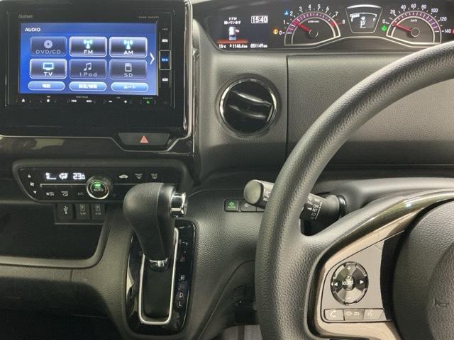 Ｎ－ＢＯＸカスタム Ｇ・Ｌホンダセンシング　メモリーナビ　ＥＴＣ　ヘッドライトＬＥＤ　キーレススタート　整備記録簿有　ベンチシート　オ－トエアコン　パワステ　クルコン　ＤＶＤプレーヤー　Ａライト　アイストップ　エアＢ　サイドエアＢ　ＵＳＢ接続（6枚目）