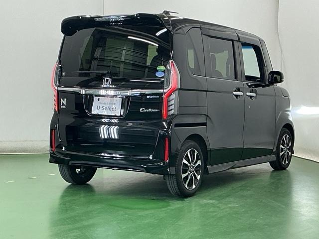 Ｎ－ＢＯＸカスタム Ｇ・Ｌホンダセンシング　メモリーナビ　ＥＴＣ　ヘッドライトＬＥＤ　キーレススタート　整備記録簿有　ベンチシート　オ－トエアコン　パワステ　クルコン　ＤＶＤプレーヤー　Ａライト　アイストップ　エアＢ　サイドエアＢ　ＵＳＢ接続（9枚目）