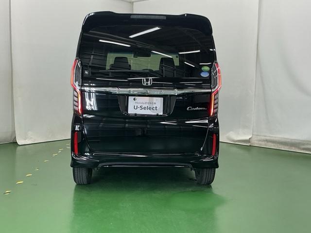 Ｎ－ＢＯＸカスタム Ｇ・Ｌホンダセンシング　メモリーナビ　ＥＴＣ　ヘッドライトＬＥＤ　キーレススタート　整備記録簿有　ベンチシート　オ－トエアコン　パワステ　クルコン　ＤＶＤプレーヤー　Ａライト　アイストップ　エアＢ　サイドエアＢ　ＵＳＢ接続（10枚目）