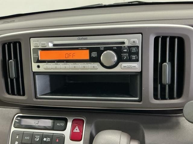 N-ONE G CD 運転席/助手席エアバッグ ABS スマキー 盗難防止アラーム アイドリンクストップ キーフリーシステム 全席PW フルオートエアコン 横滑り防止機能 運転席エアバッグ ベンチS 記録簿あり PS(11枚目)