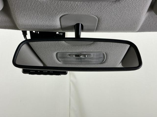 N-ONE G CD 運転席/助手席エアバッグ ABS スマキー 盗難防止アラーム アイドリンクストップ キーフリーシステム 全席PW フルオートエアコン 横滑り防止機能 運転席エアバッグ ベンチS 記録簿あり PS(39枚目)