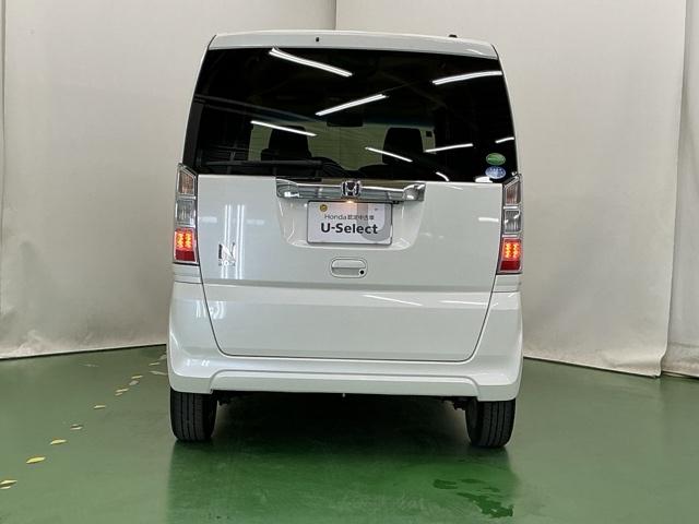Ｎ－ＢＯＸ Ｇ・Ｌパッケージ　ナビ　Ｒカメラ　ブルートゥース　フルセグ　両パワースライドドア　エアバック付き　パワーウインド　セキュリティアラーム　アイスト　整備点検記録簿　助手席エアバッグ　地デジＴＶ　キーフリー　スマキー（9枚目）
