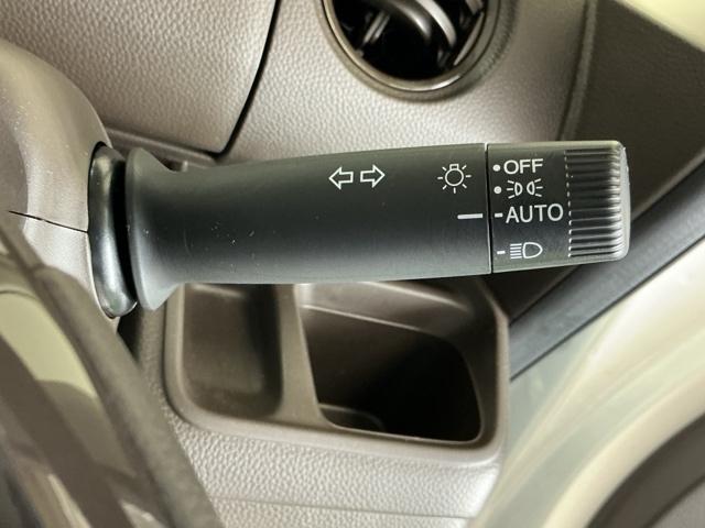 Ｌ　ディスプレイオーディオ　Ｒカメラ　ＣＤ　オートライ　追従走行　ソナー　車線逸脱警報装置　ｉ－ｓｔｏｐ　ｂｌｕｅｔｏｏｔｈ　スマートキープッシュスタート　Ｂモニター　ＬＥＤヘットライト　安全ボディ　ＰＷ（画像22）