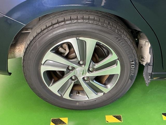 ハイブリッド・Ｇホンダセンシング　純正ナビ　Ｒカメラ　ブルートゥース　フルセグＴＶ　追突軽減ブレーキ　ＤＶＤ可　地デジＴＶ　パワーウィンドウ　衝突安全ボディ　アイストップ　ＡＢＳ　ナビＴＶ　車線逸脱防止　Ｗエアバッグ　キーレス　ＶＳＡ（画像32）