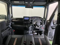 �ɥ饤�С����濴�˼����˼꤬�Ϥ����֤ˣ��ԥ��쥯�ȥ�С��䥨�������͡��������å��ʤɤ����֡��������ͥ��Ƥ��ޤ� 2