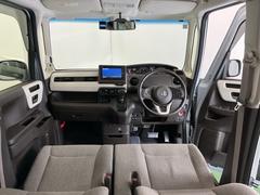 �ɥ饤�С����濴�˼����˼꤬�Ϥ����֤ˣ��ԥ��쥯�ȥ�С��䥨�������͡��������å��ʤɤ����֡��������ͥ��Ƥ��ޤ� 2