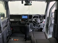 �ɥ饤�С����濴�˼����˼꤬�Ϥ����֤ˣ��ԥ��쥯�ȥ�С��䥨�������͡��������å��ʤɤ����֡��������ͥ��Ƥ��ޤ� 2