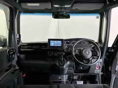 �ɥ饤�С����濴�˼����˼꤬�Ϥ����֤ˣ��ԥ��쥯�ȥ�С��䥨�������͡��������å��ʤɤ����֡��������ͥ��Ƥ��ޤ� 2