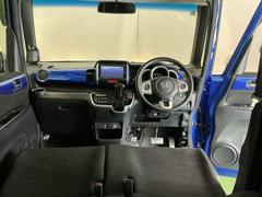 �ɥ饤�С����濴�˼����˼꤬�Ϥ����֤ˣ��ԥ��쥯�ȥ�С��䥨�������͡��������å��ʤɤ����֡��������ͥ��Ƥ��ޤ� 2