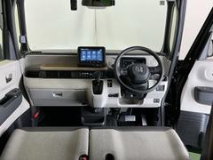 �ɥ饤�С����濴�˼����˼꤬�Ϥ����֤ˣ��ԥ��쥯�ȥ�С��䥨�������͡��������å��ʤɤ����֡��������ͥ��Ƥ��ޤ� 2