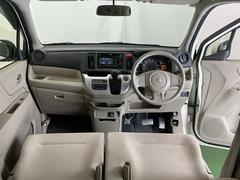 �ɥ饤�С����濴�˼����˼꤬�Ϥ����֤ˣ��ԥ��쥯�ȥ�С��䥨�������͡��������å��ʤɤ����֡��������ͥ��Ƥ��ޤ� 2