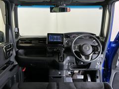 �ɥ饤�С����濴�˼����˼꤬�Ϥ����֤ˣ��ԥ��쥯�ȥ�С��䥨�������͡��������å��ʤɤ����֡��������ͥ��Ƥ��ޤ� 2