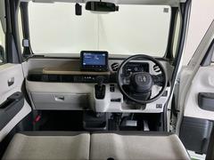 �ɥ饤�С����濴�˼����˼꤬�Ϥ����֤ˣ��ԥ��쥯�ȥ�С��䥨�������͡��������å��ʤɤ����֡��������ͥ��Ƥ��ޤ� 2