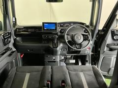 �ɥ饤�С����濴�˼����˼꤬�Ϥ����֤ˣ��ԥ��쥯�ȥ�С��䥨�������͡��������å��ʤɤ����֡��������ͥ��Ƥ��ޤ� 2