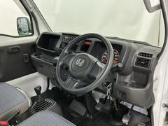 �ɥ饤�С����濴�˼����˼꤬�Ϥ����֤˥ޥ˥奢�륷�եȥ�С��䥨�������͡��������å��ʤɤ����֡��������ͥ��Ƥ��ޤ� 2