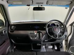 �ɥ饤�С����濴�˼����˼꤬�Ϥ����֤ˣ��ԥ��쥯�ȥ�С��䥨�������͡��������å��ʤɤ����֡��������ͥ��Ƥ��ޤ� 2