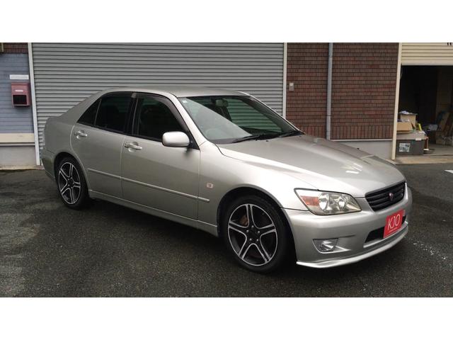 アルテッツァ RS200 Zエディション ボディー純正色全塗装 ヘッドライト磨きクリア塗装 内装リフレッシュ タイミングベルト交換 新品KOYOラジエター、エンジン燃焼室・インテークバルブ・スロットル・エアフロ清掃(11枚目)