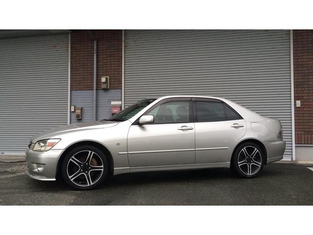 アルテッツァ RS200 Zエディション ボディー純正色全塗装 ヘッドライト磨きクリア塗装 内装リフレッシュ タイミングベルト交換 新品KOYOラジエター、エンジン燃焼室・インテークバルブ・スロットル・エアフロ清掃(17枚目)