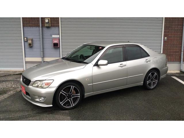 アルテッツァ RS200 Zエディション ボディー純正色全塗装 ヘッドライト磨きクリア塗装 内装リフレッシュ タイミングベルト交換 新品KOYOラジエター、エンジン燃焼室・インテークバルブ・スロットル・エアフロ清掃(19枚目)