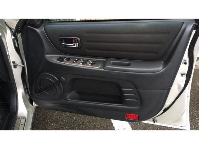 アルテッツァ RS200 Zエディション ボディー純正色全塗装 ヘッドライト磨きクリア塗装 内装リフレッシュ タイミングベルト交換 新品KOYOラジエター、エンジン燃焼室・インテークバルブ・スロットル・エアフロ清掃(25枚目)