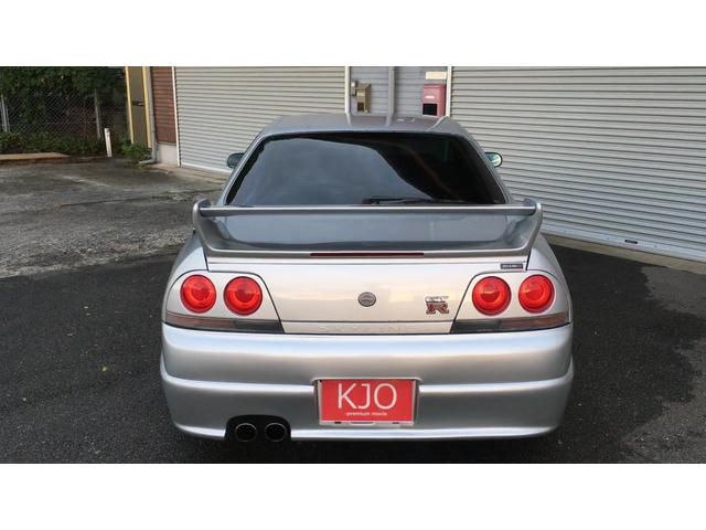 NISSAN SKYLINE GT-R