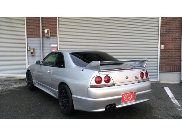 NISSAN SKYLINE GT-R