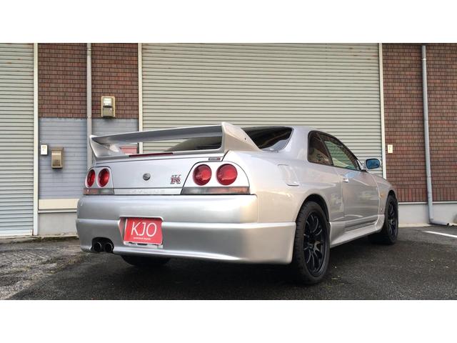 NISSAN SKYLINE GT-R