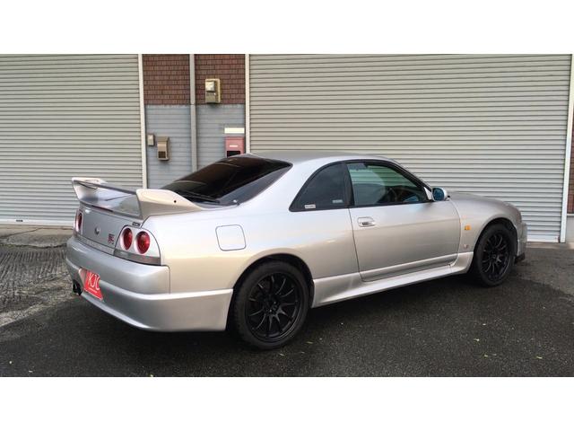 NISSAN SKYLINE GT-R