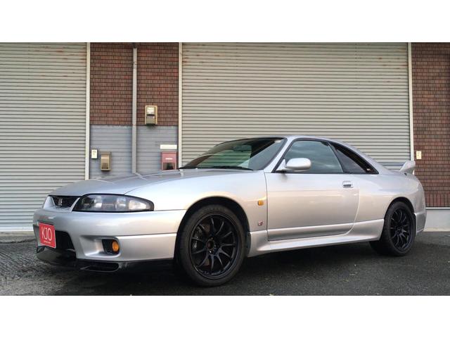 NISSAN SKYLINE GT-R