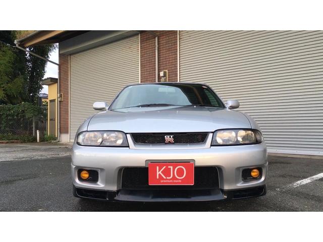NISSAN SKYLINE GT-R