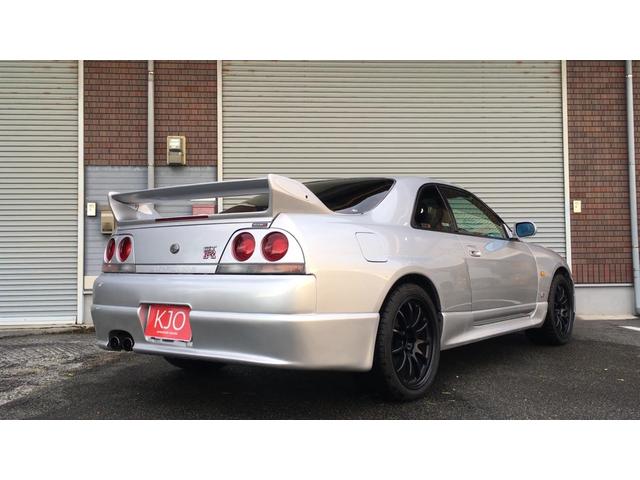 NISSAN SKYLINE GT-R
