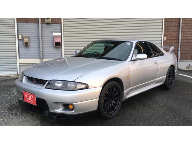 NISSAN SKYLINE GT-R