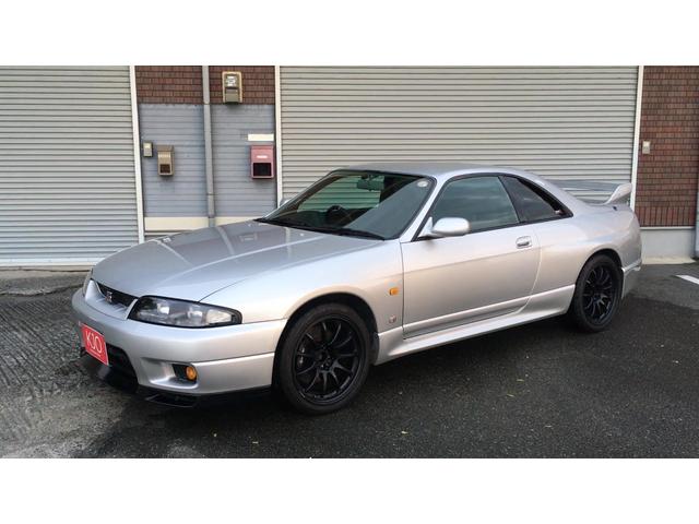 NISSAN SKYLINE GT-R