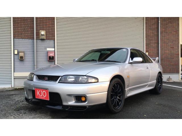 NISSAN SKYLINE GT-R
