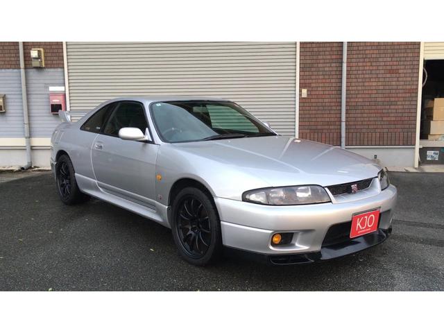 NISSAN SKYLINE GT-R