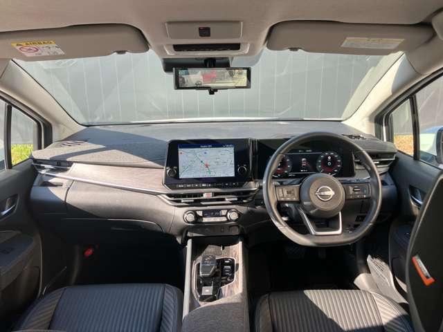 オーラ G レザーエディション ワンオーナ 追突防止 レーダークルーズ 車線逸脱警報装置 寒冷地仕様 禁煙車 LED 盗難防止 記録簿 バックモニター ETC インテリジェントキー メモリーナビゲーション AW キーレスエントリー(4枚目)