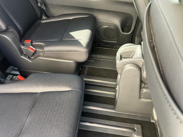 セレナ e-パワー ハイウェイスターV 自動(被害軽減)ブレーキ LDP 追従クルーズ LEDランプ 寒冷地仕様 バックモニター アルミホイール ドライブレコーダ ETC 記録簿 盗難防止システム スマートキー 1オナ オートエアコン(43枚目)