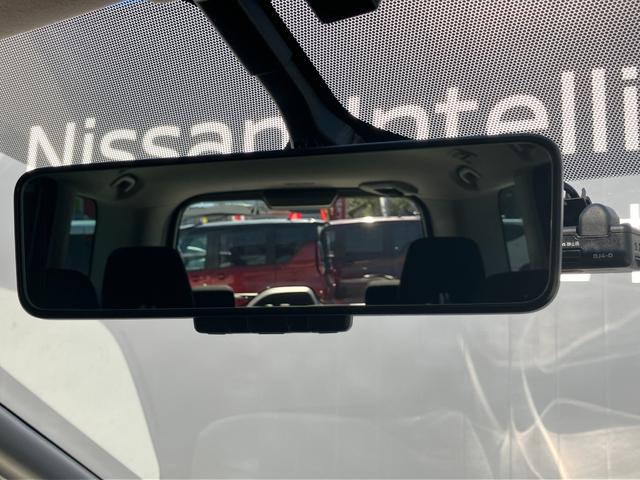 セレナ ｅ－パワー　ハイウェイスターＶ　３６０°カメラ　エマジェンシーブレーキ　１オナ　スマキー　バックカメラ　ＬＥＤ　レーンアシスト　点検記録簿付　ＥＴＣ　ドラレコ　Ａストップ　イモビ　サイドカーテンエアバック　フルオートエアコン　ＡＢＳ（35枚目）