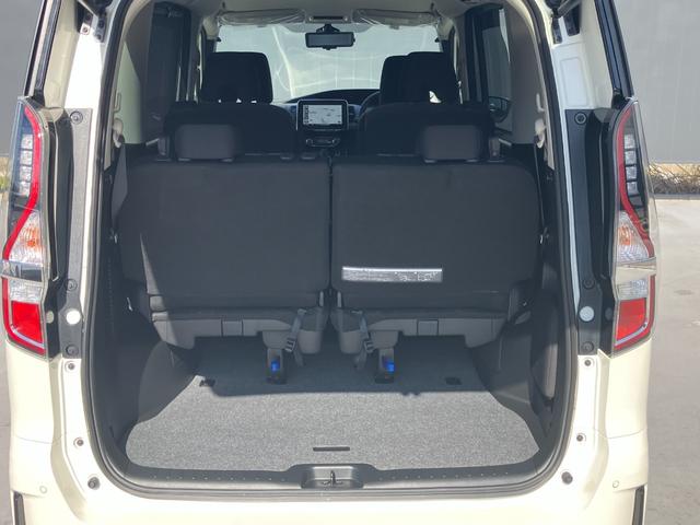 セレナ ｅ－パワー　ハイウェイスターＶ　３６０°カメラ　エマジェンシーブレーキ　１オナ　スマキー　バックカメラ　ＬＥＤ　レーンアシスト　点検記録簿付　ＥＴＣ　ドラレコ　Ａストップ　イモビ　サイドカーテンエアバック　フルオートエアコン　ＡＢＳ（41枚目）