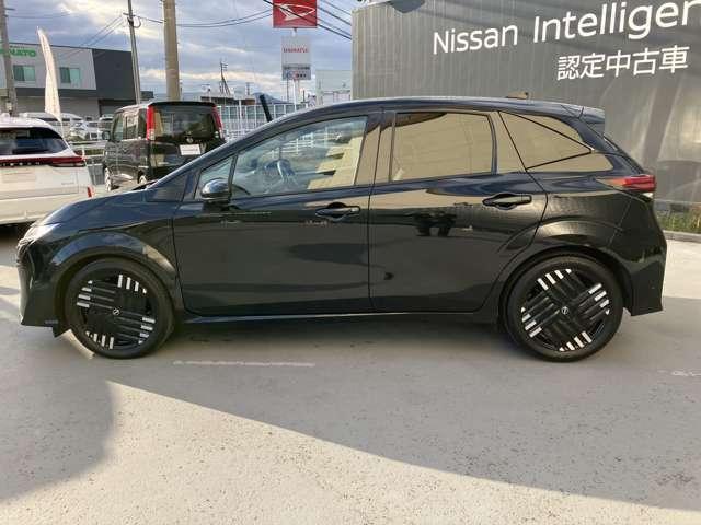 オーラ G レザーエディション ワンオーナ 追突防止 レーダークルーズ 車線逸脱警報装置 寒冷地仕様 禁煙車 LED 盗難防止 記録簿 バックモニター ETC インテリジェントキー メモリーナビゲーション AW キーレスエントリー(8枚目)